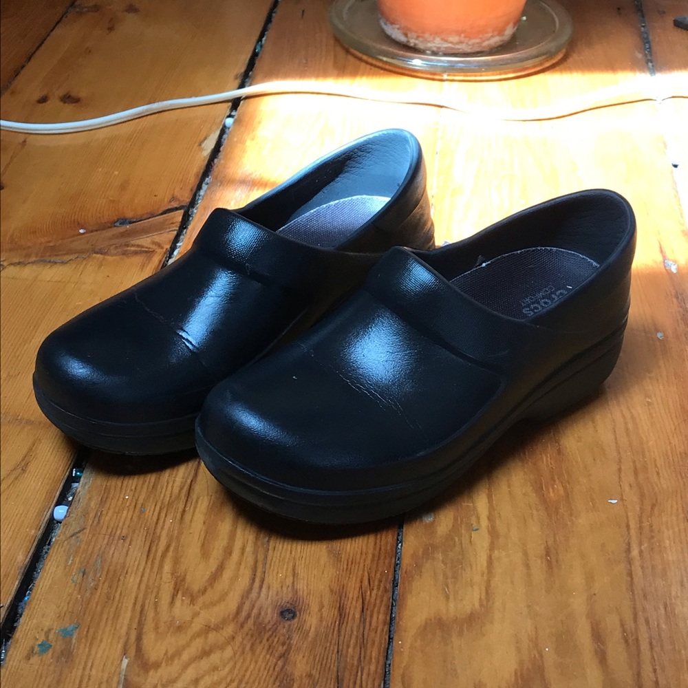 CROCS ON-THE-CLOCK SLIP-ON